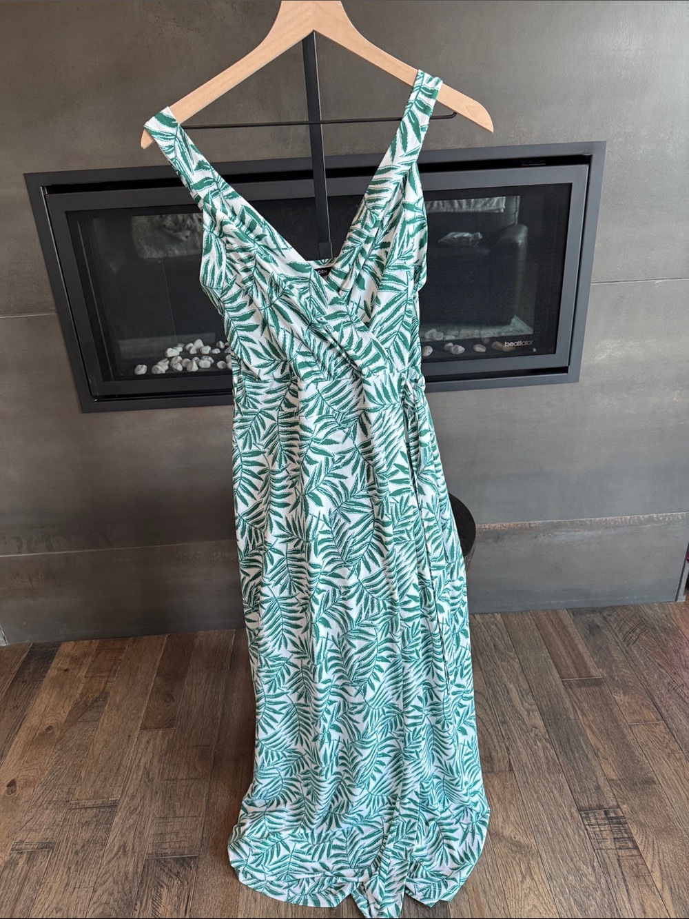 41 Hawthorn Green Leaf-Print V-Neck Maxi Dress